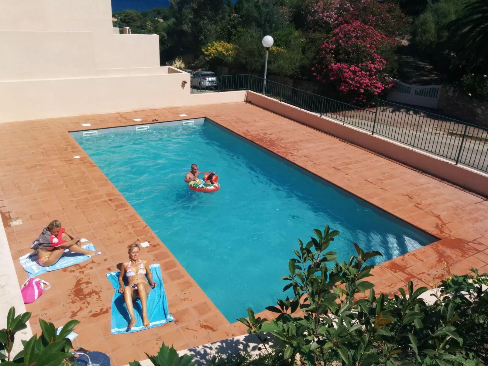 Pont de bateau, Meerblick mit privatem Pool-Buiten