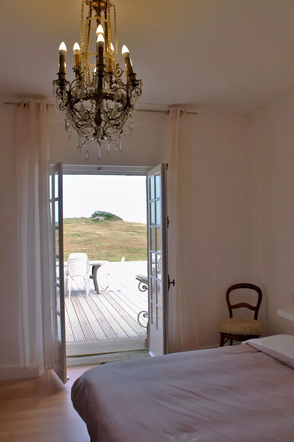 Men Toul Lilia-Binnen