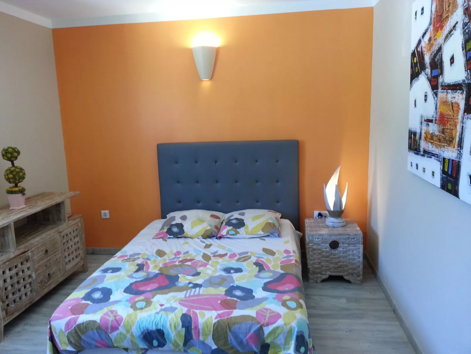 Mit eigenem Pool-Binnen