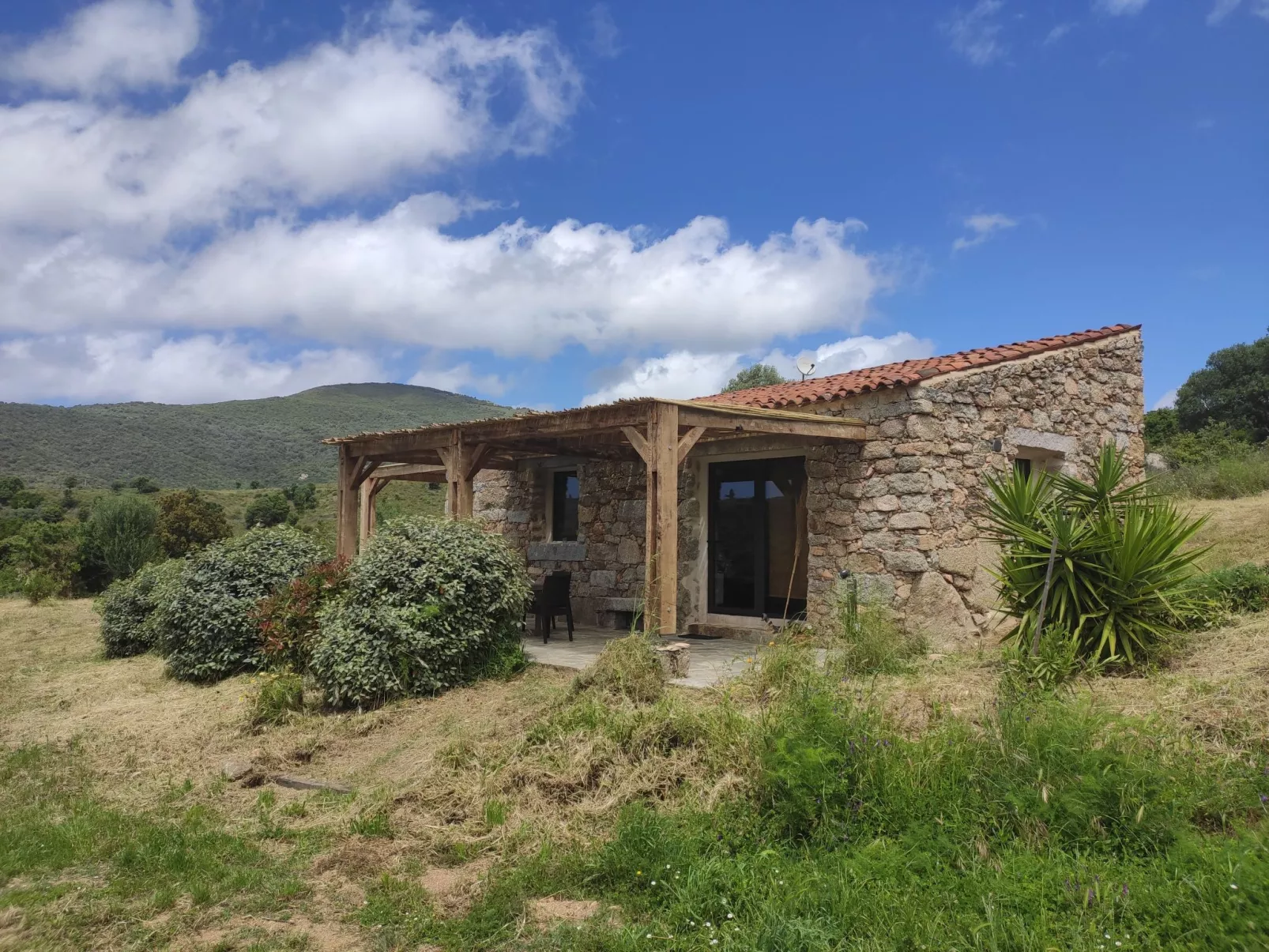 In idyllischer Lage im Süden Korsikas-Buiten
