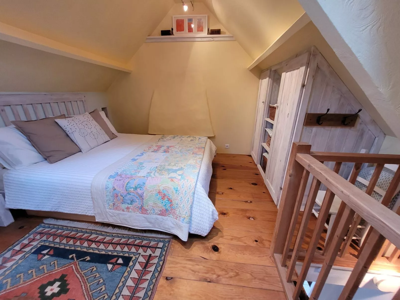 Kleiner Kokon mit seinem geheimen Garten-Binnen