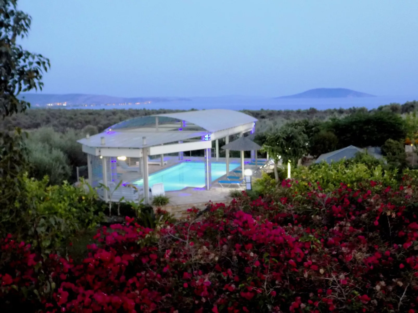 "Villa Rodon" mit privatem Pool-Buiten