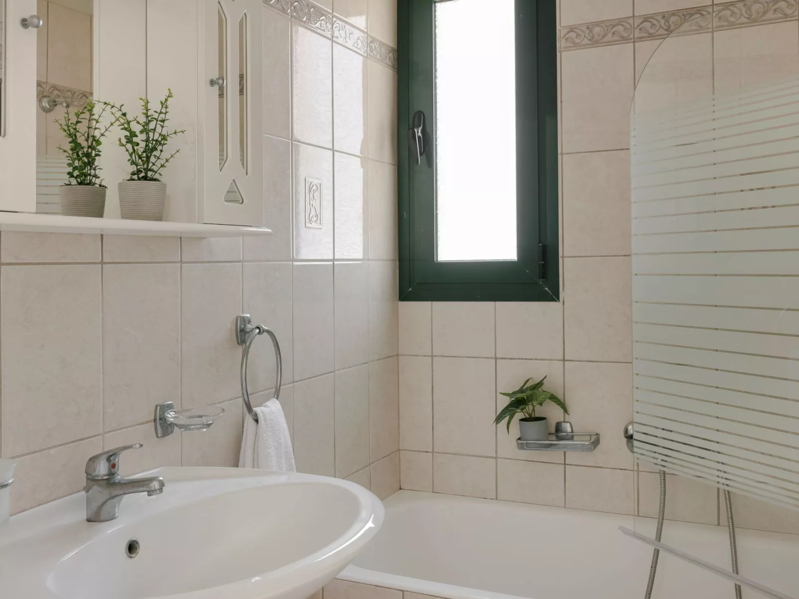 Ferienvilla "Seaspray" mit Blick auf das Wasser-Binnen