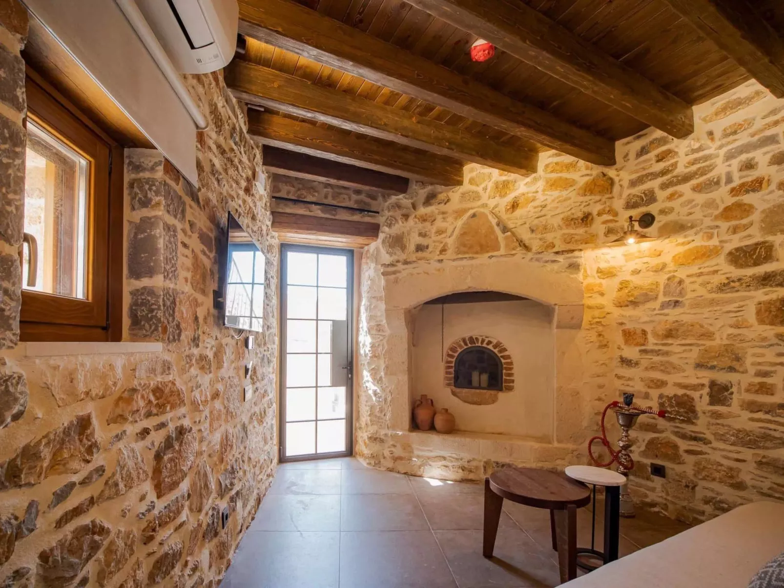 Santa Veneranda bei Checkin Mikrospito-Binnen