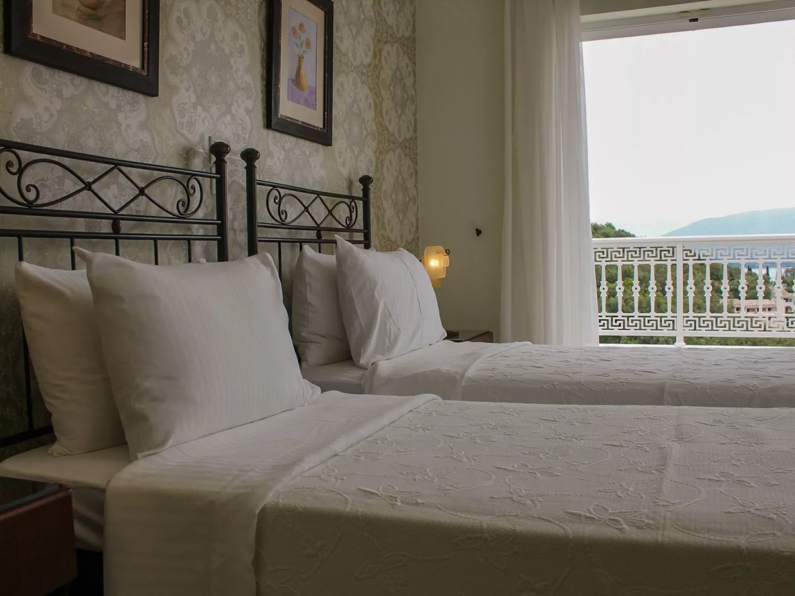 Wunderschöne Villa mit Panoramablick auf das Meer-Image-tags.info