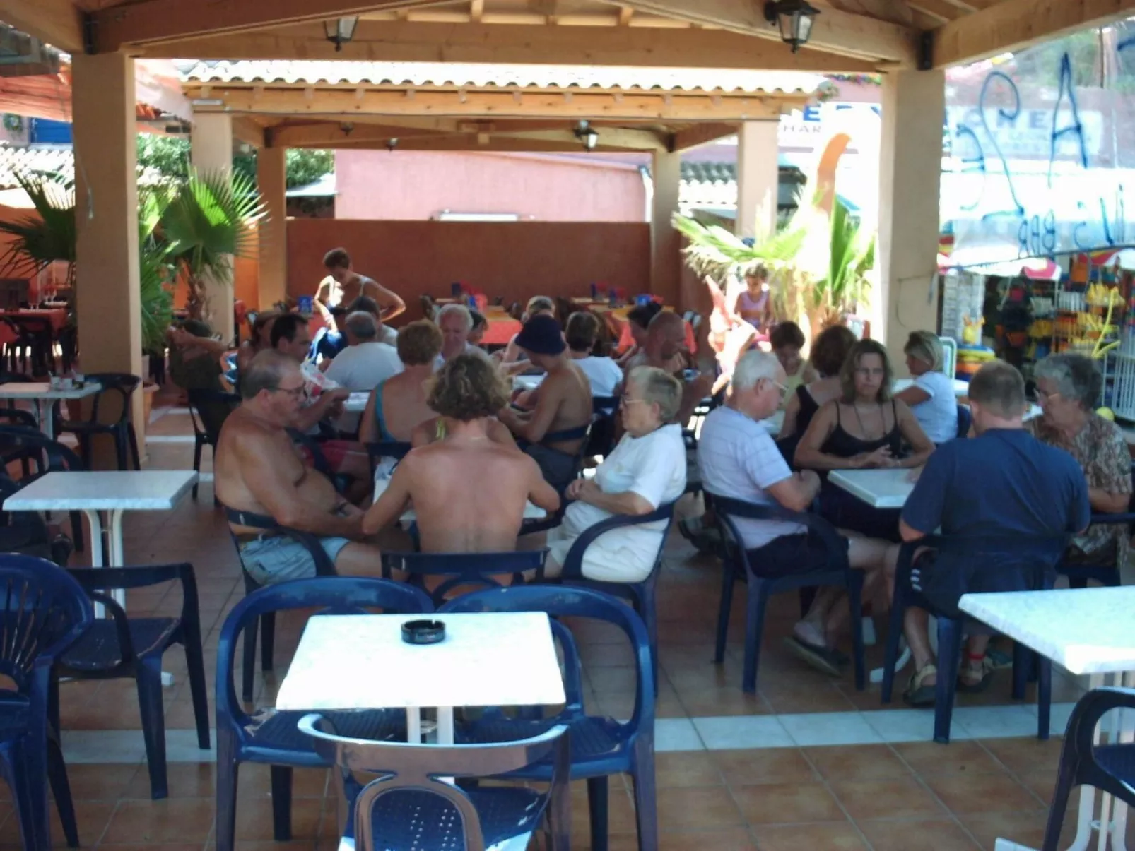 Mobilheim mit Terrasse-Binnen