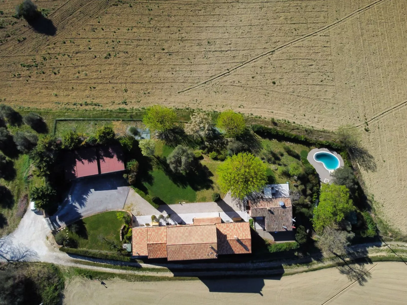 Villa Gelso mit Pool, Sauna und atemberaubender Aussicht-Buiten