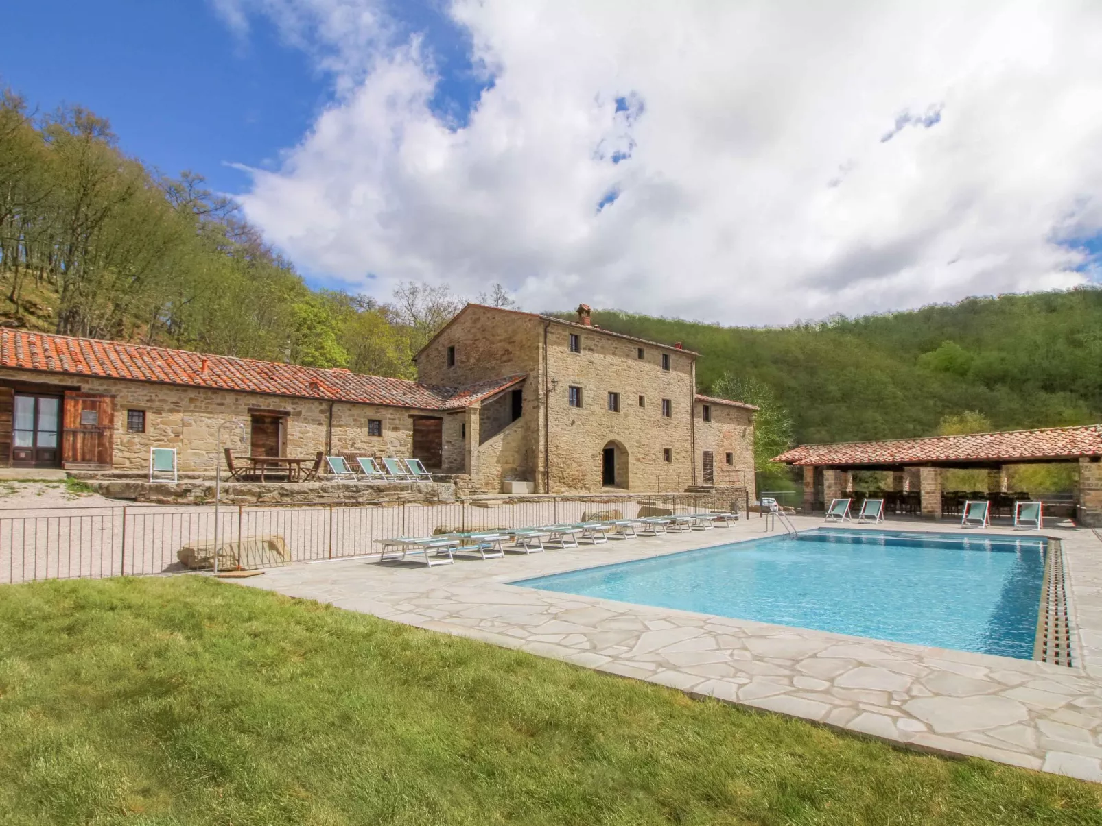 Bauernhaus Borgo Santarsa-Buiten