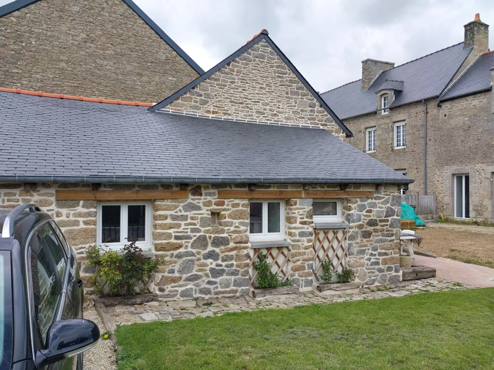 Nebengebäude mit lokalem Charme