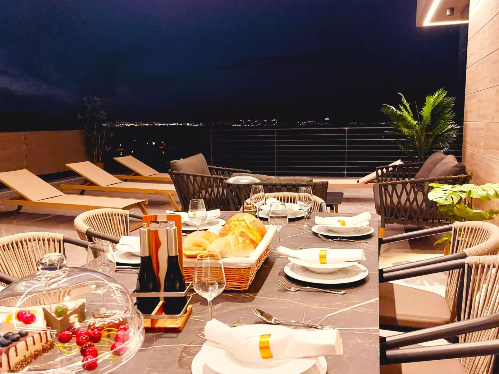 Urlaub Luxusvilla "Villa Supreme Pasman" neu-Buiten