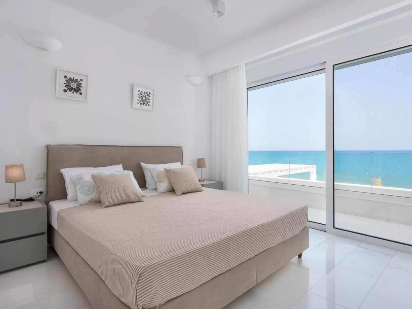 Strandvilla für 15 Personen in Kolipia-Image-tags.info