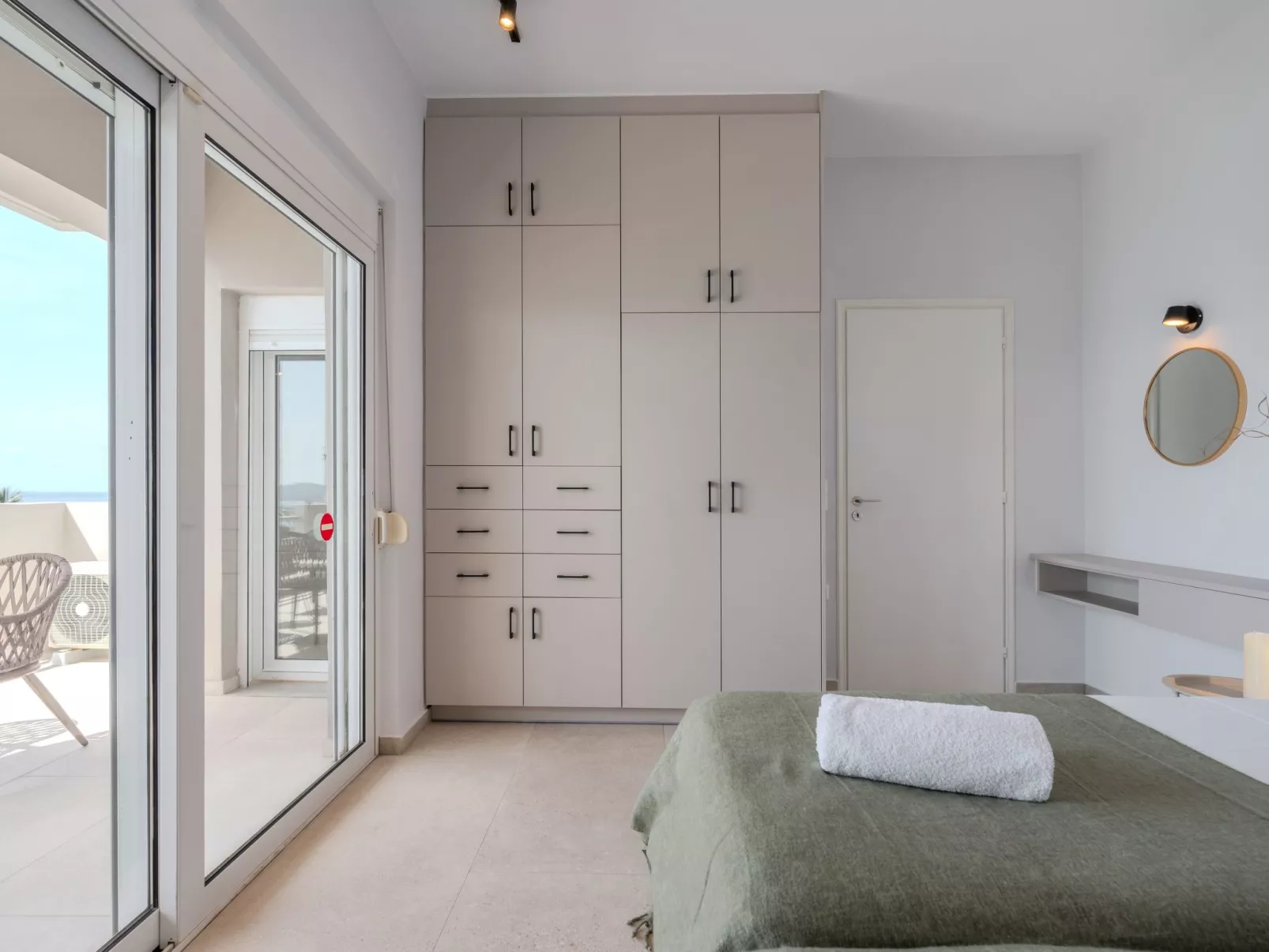 "Villa Chryssa" direkt am Strand-Binnen