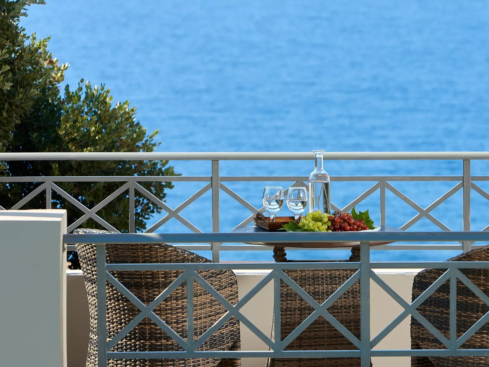 Dioni für 6 Personen und 1 Kind-Image-tags.info