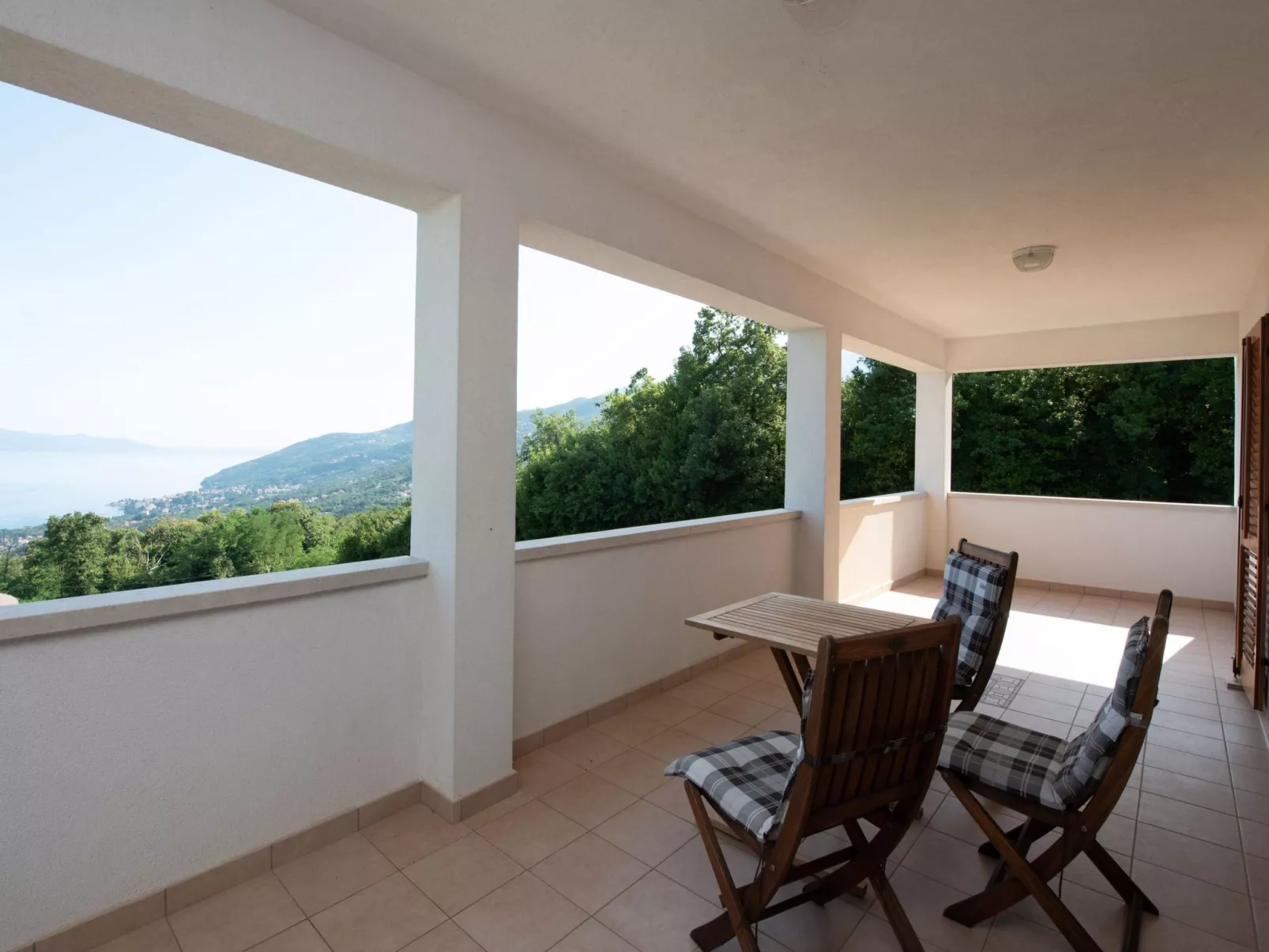 Anwesen "Vila Harmonia" mit Infinity-Pool-Buiten