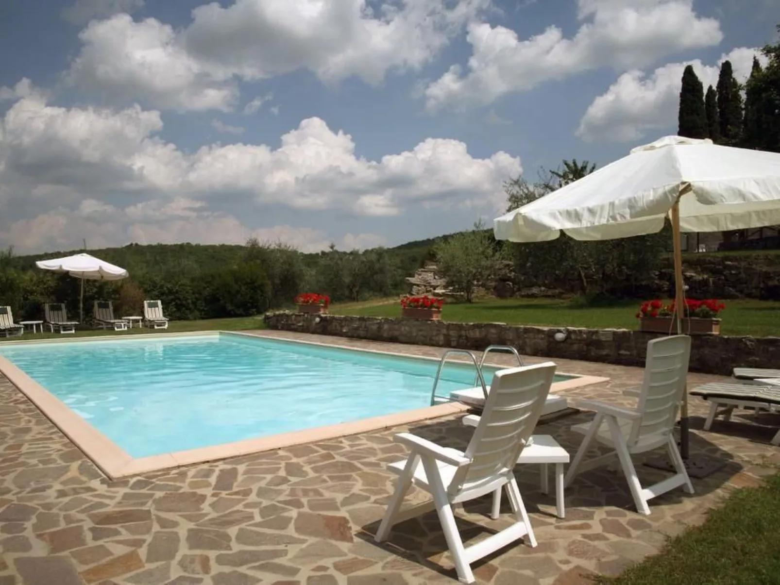 Anwesen "MonnaLisa" mit Schwimmbad-Buiten