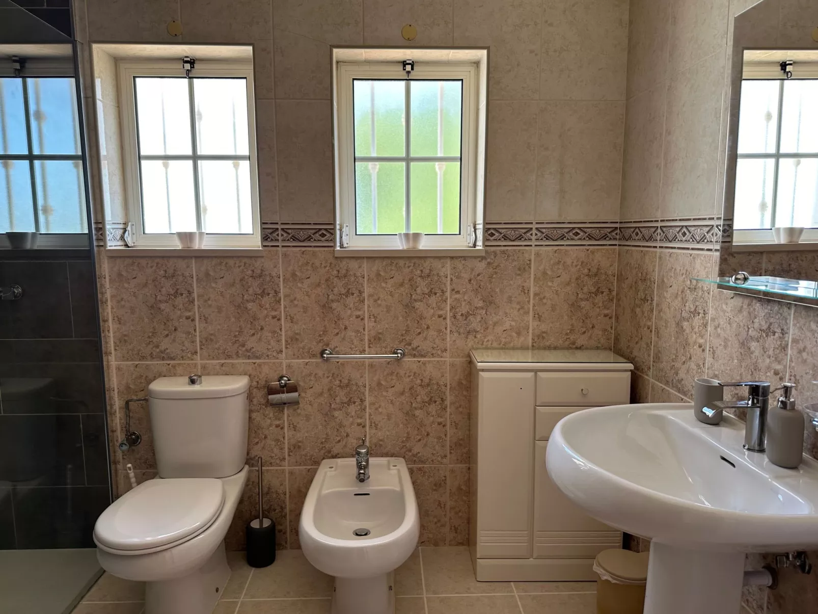 Anwesen mit eigenem Pool-Image-tags.info