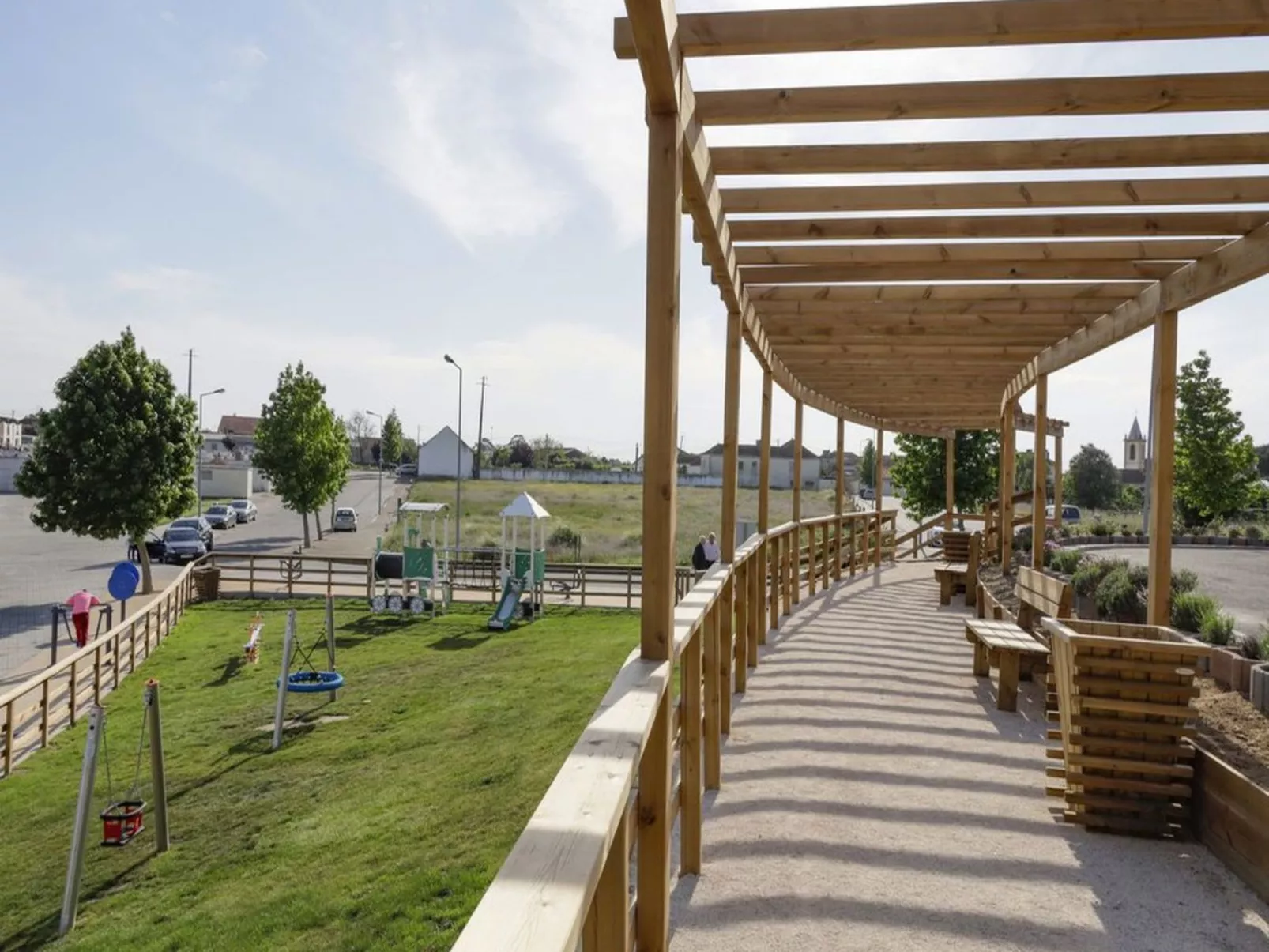 Das Haus Bairrada mit freier Garage-Buiten