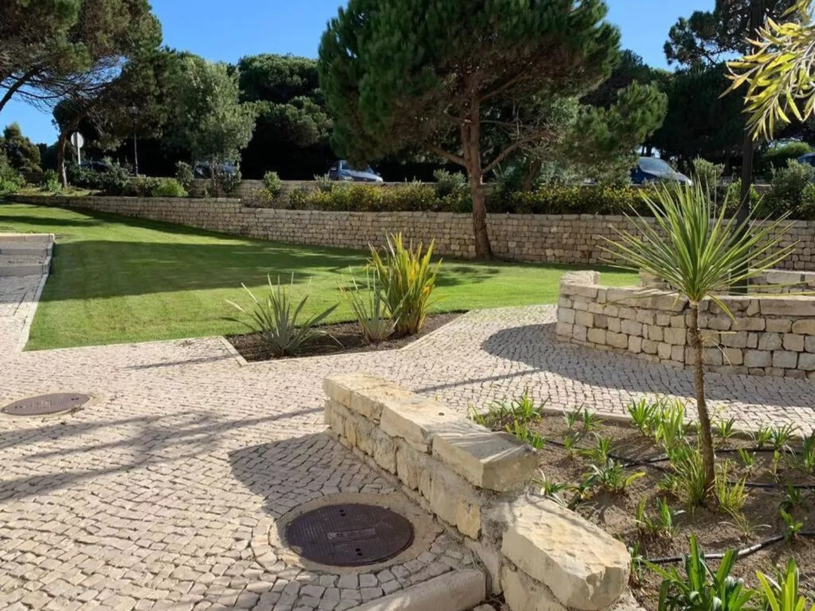 Atmen Sie die Meeresbrise in Praia Del Rey ein-Image-tags.info