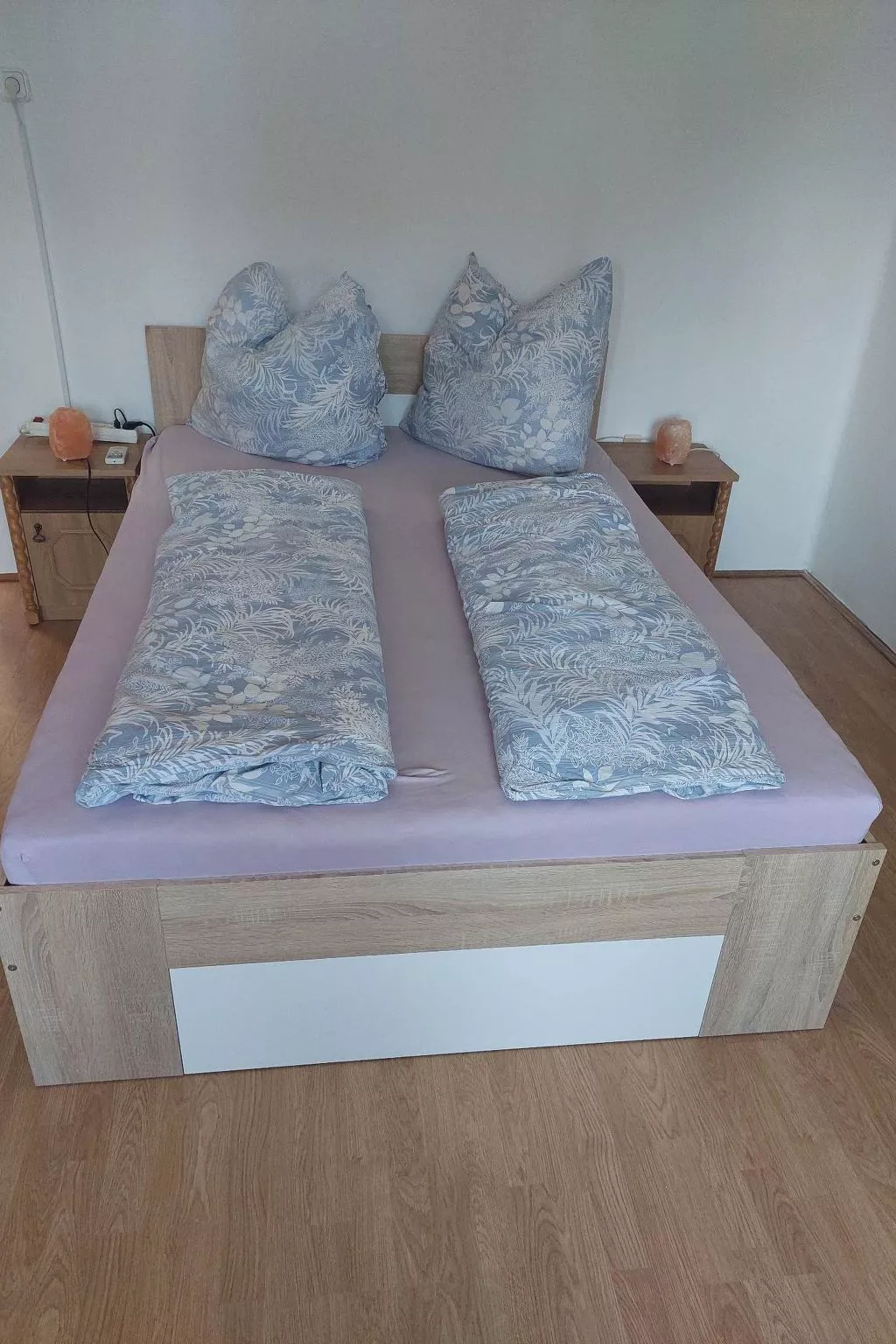 Schönes Ferienhaus mit sehr großem Pool-Binnen