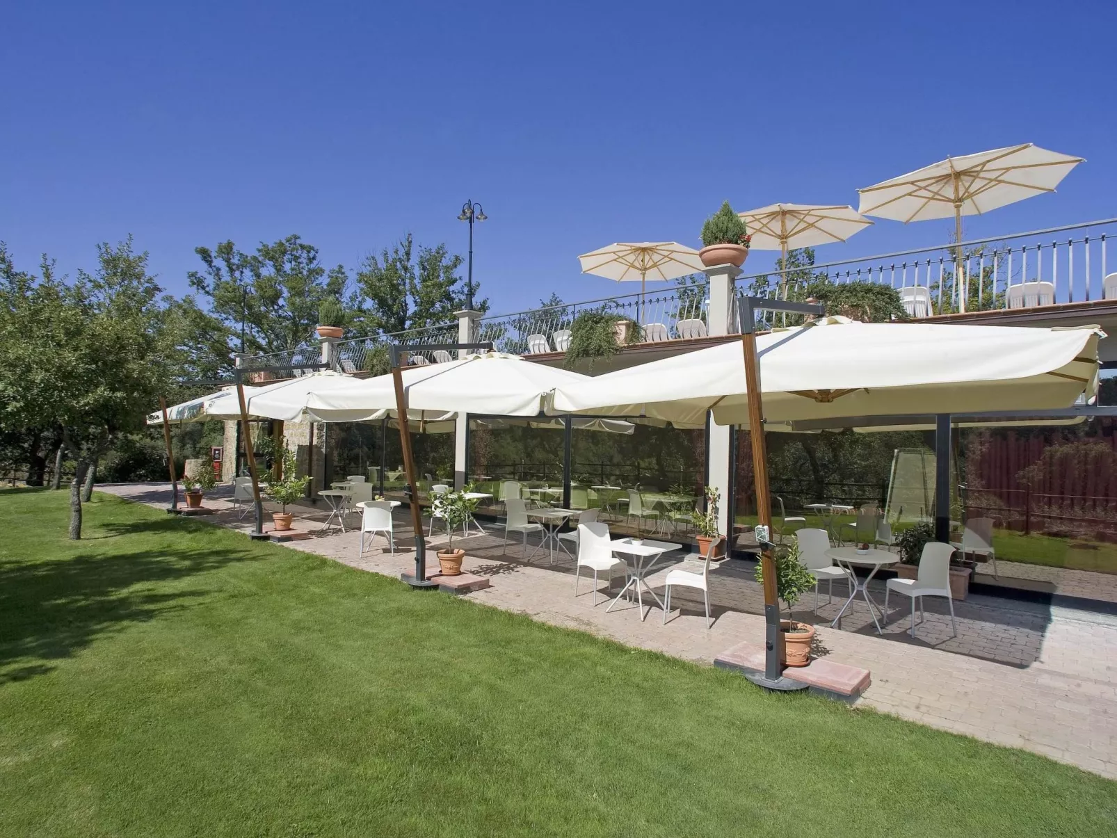 Unterkunft in Residenz mit Spa, Schwimmbad, Wi-Fi-Buiten