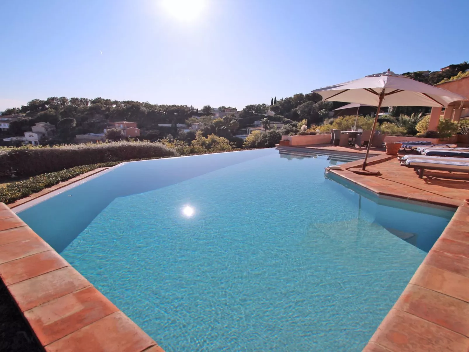 Villa Scenic 10 pers - Privates Schwimmbad - Meerblick-Buiten