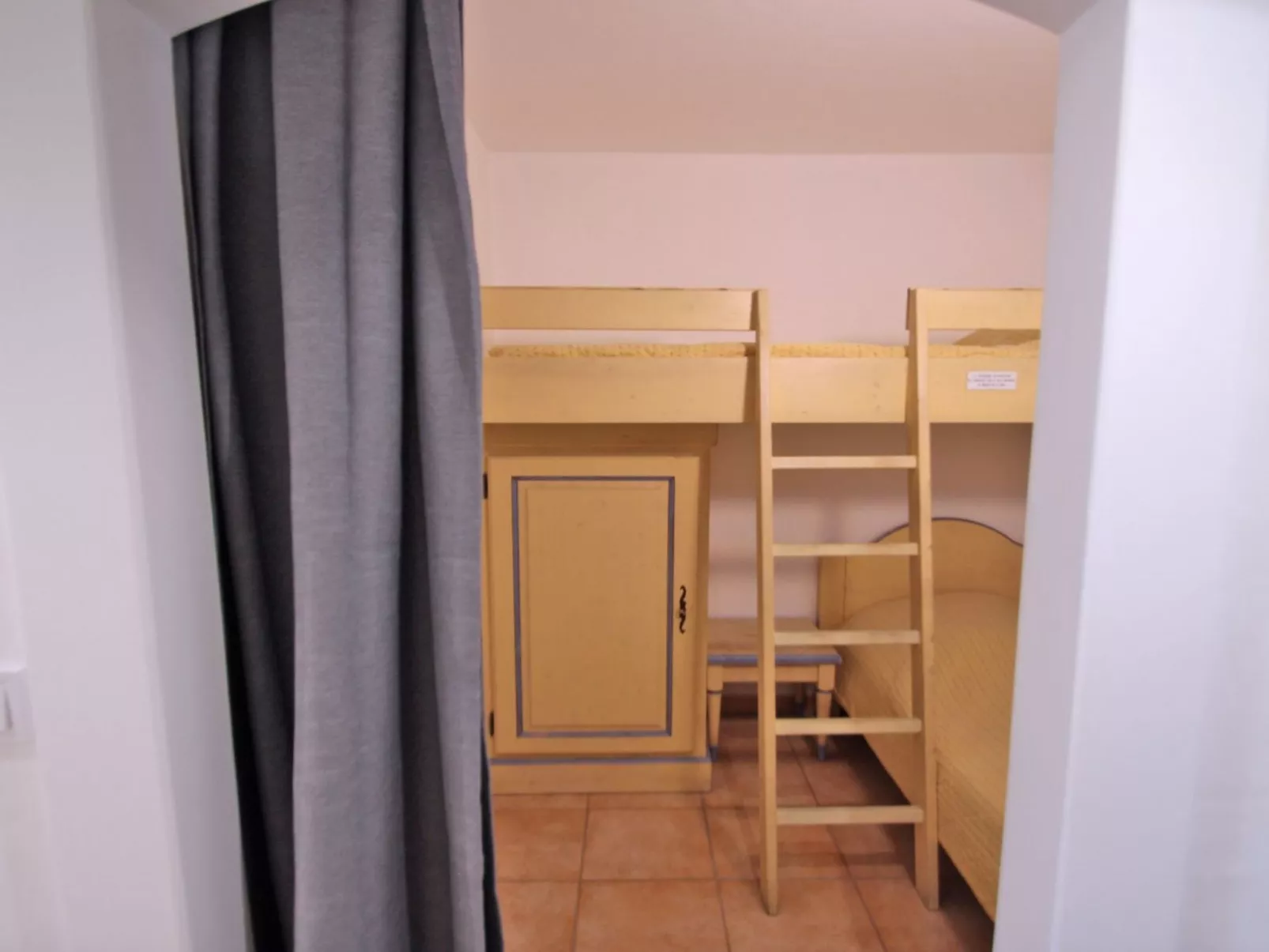 Appt T3 - 5 Pers - Climatisation - Piscine-Binnen