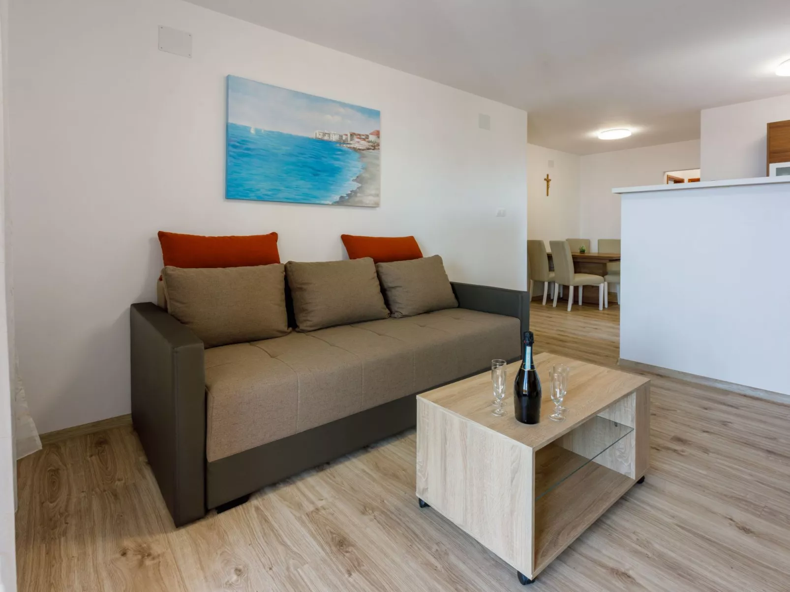 FeWo mit privatem Balkon und Gemeinschaftspool-Binnen