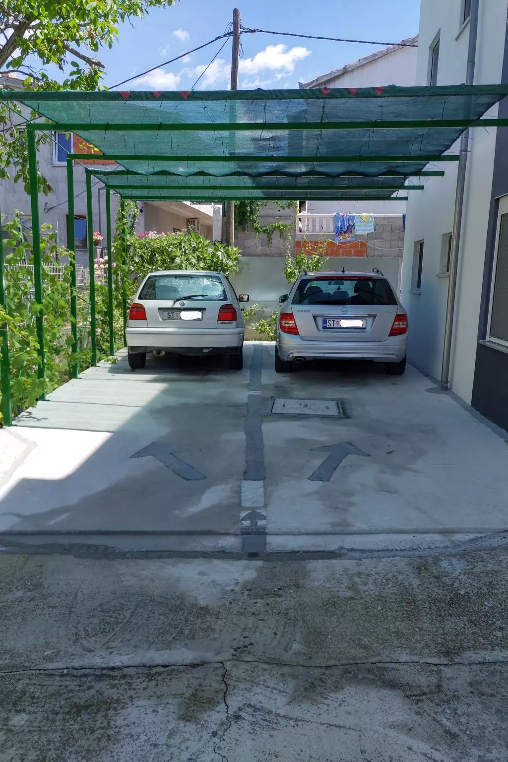 Apartment mit Terrasse-Buiten