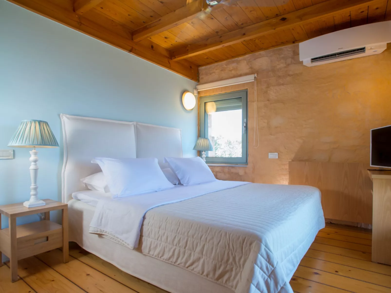 Anwesen "Olea Prime" mit Infinity-Pool-Binnen