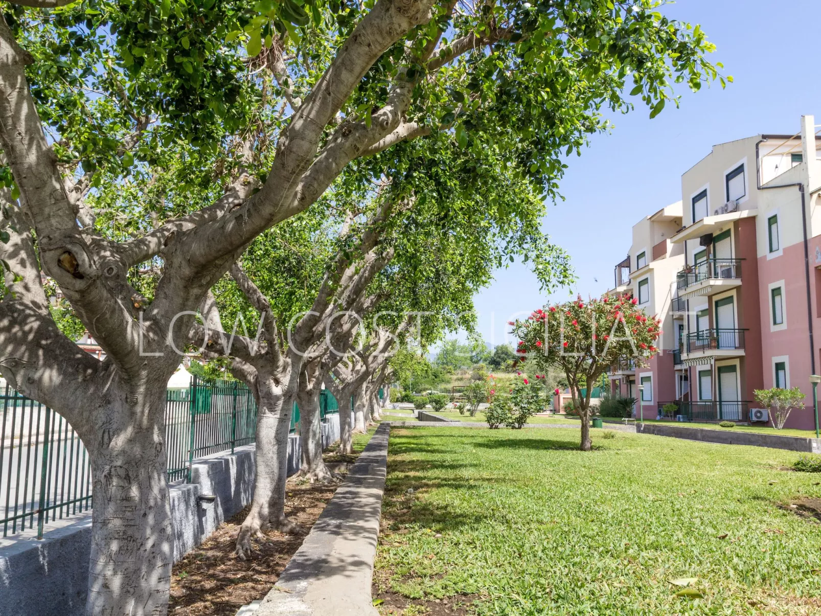 Nero D'Avola Morgante Wohnung-Buiten