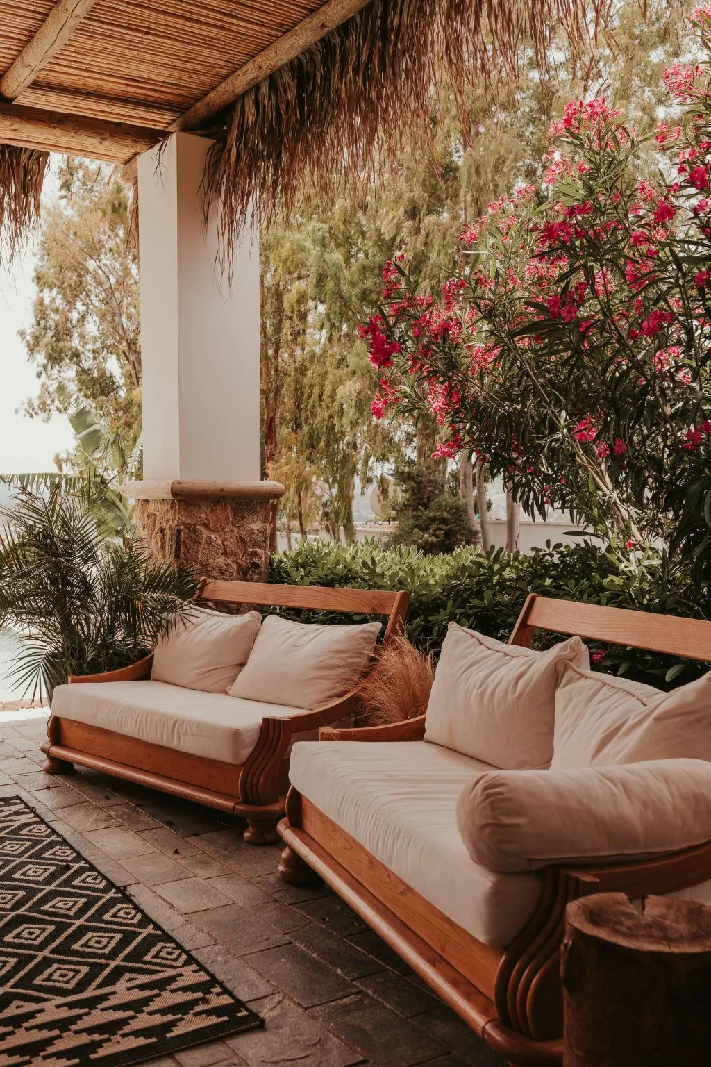 Villa Maya mit Pool und Bergblick-Binnen