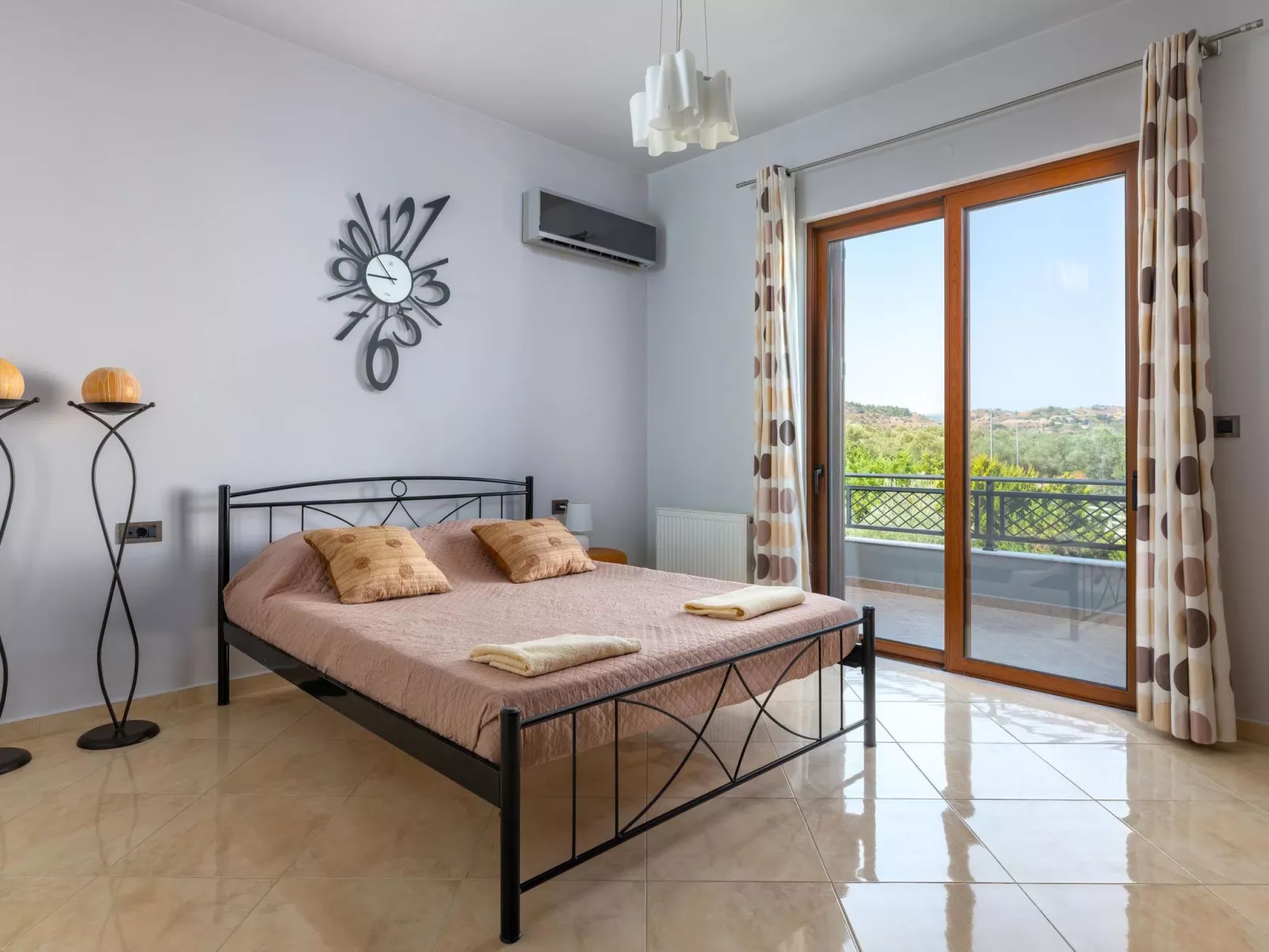 Villa Vergio in der Nähe des Strandes-Binnen