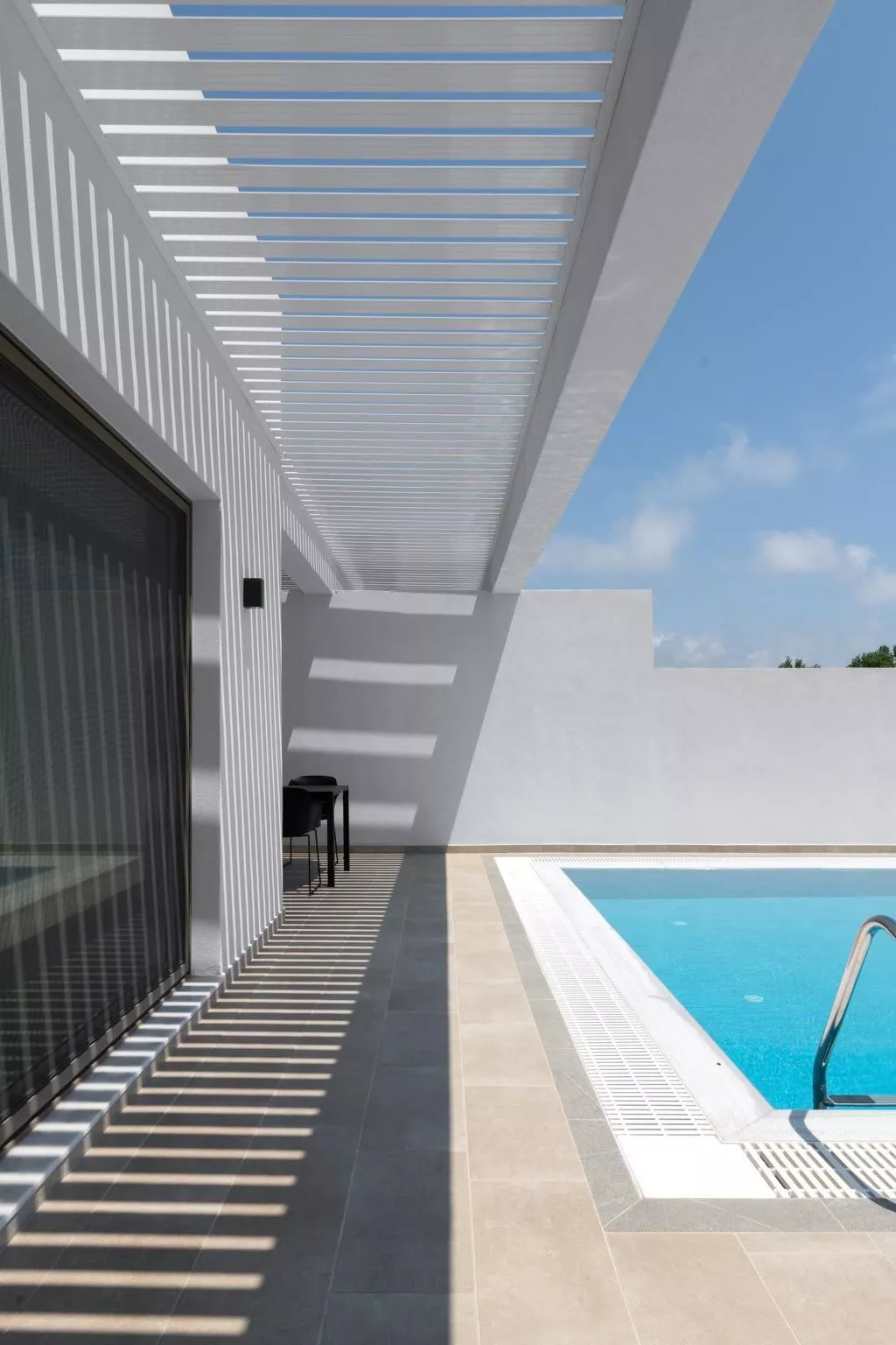 Schöne Feriensuite Eleni-Buiten