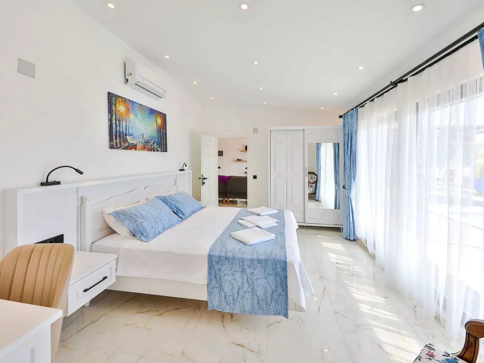 Villa Summery-Binnen