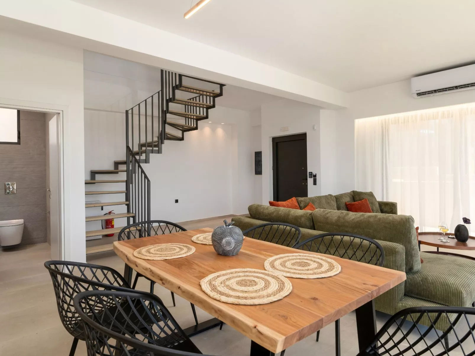 Neue Villa Anemoni mit privatem Pool, 100m zum Strand-Binnen