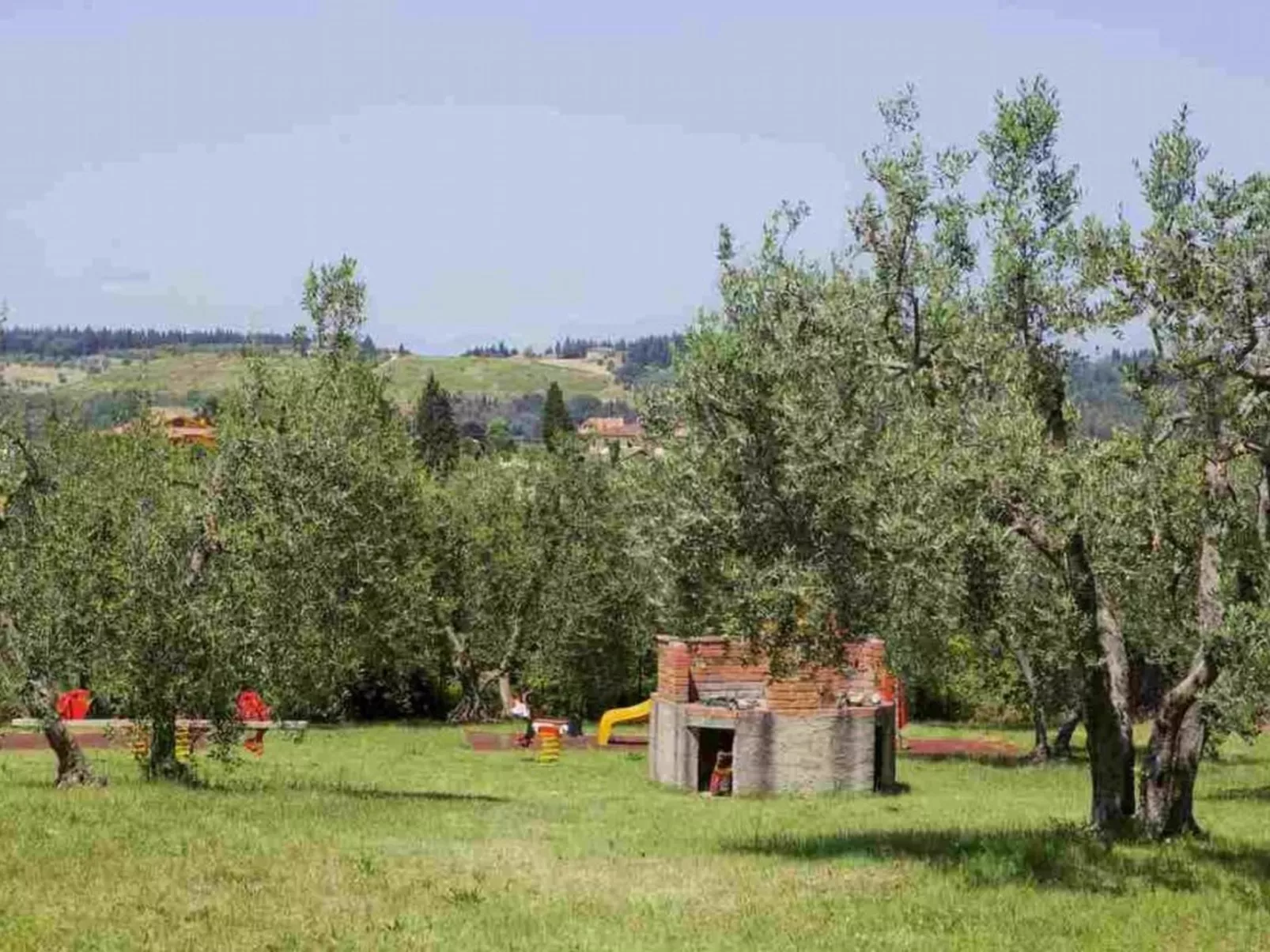 Rose Capponi' Wohnung mit Gemeinschaftspool-Buiten