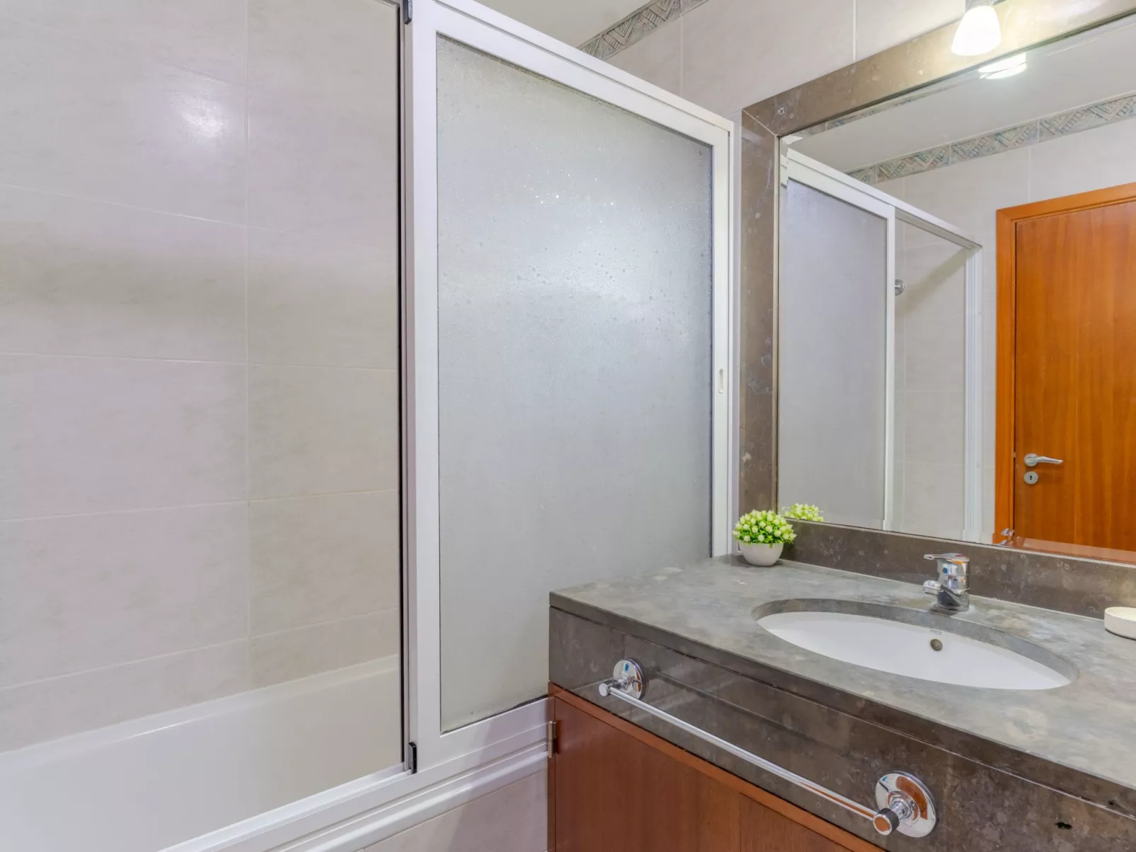 Ivanna Wohnung bei Holiday Rental Madeira-Image-tags.info