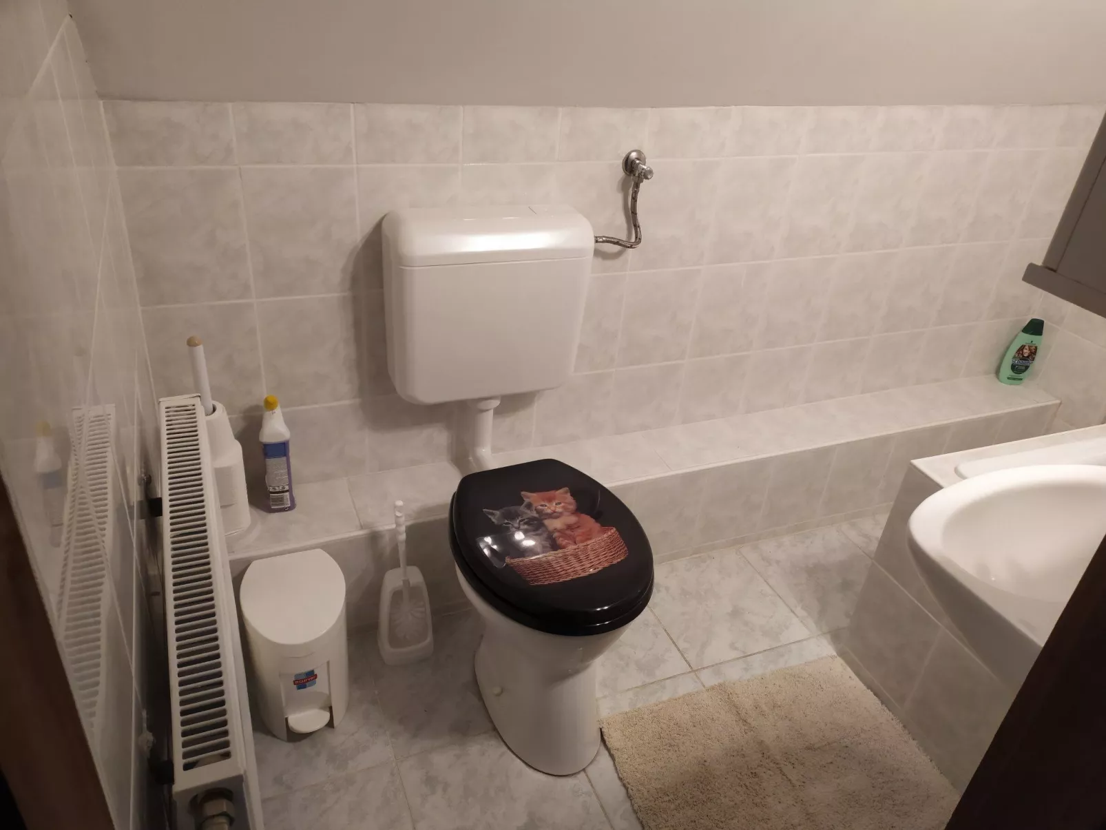 Ferienvilla mit Garten, Grill und Terrasse-Binnen