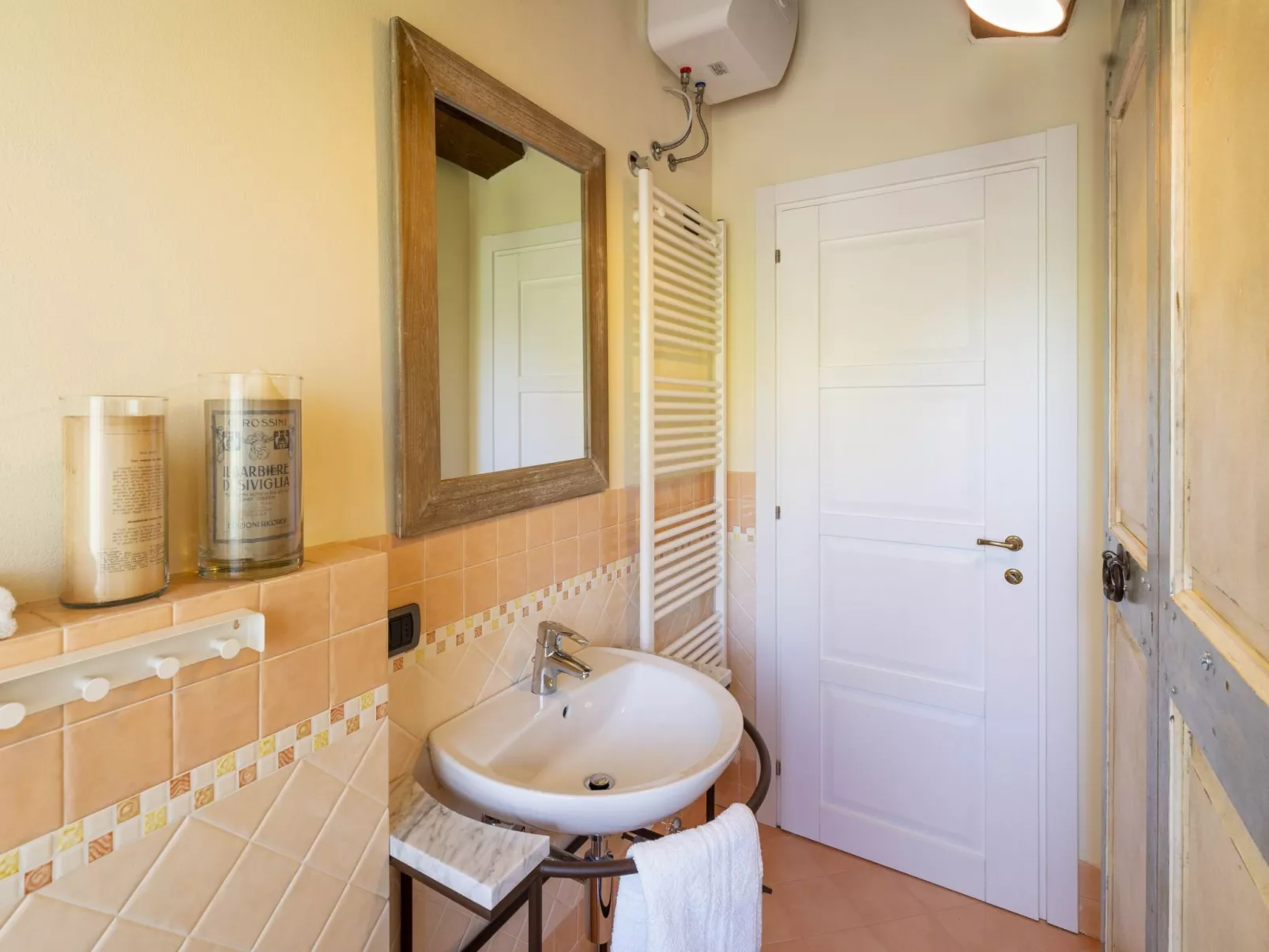 Ferienvilla 'Riparossa' mit eigenem Pool-Binnen