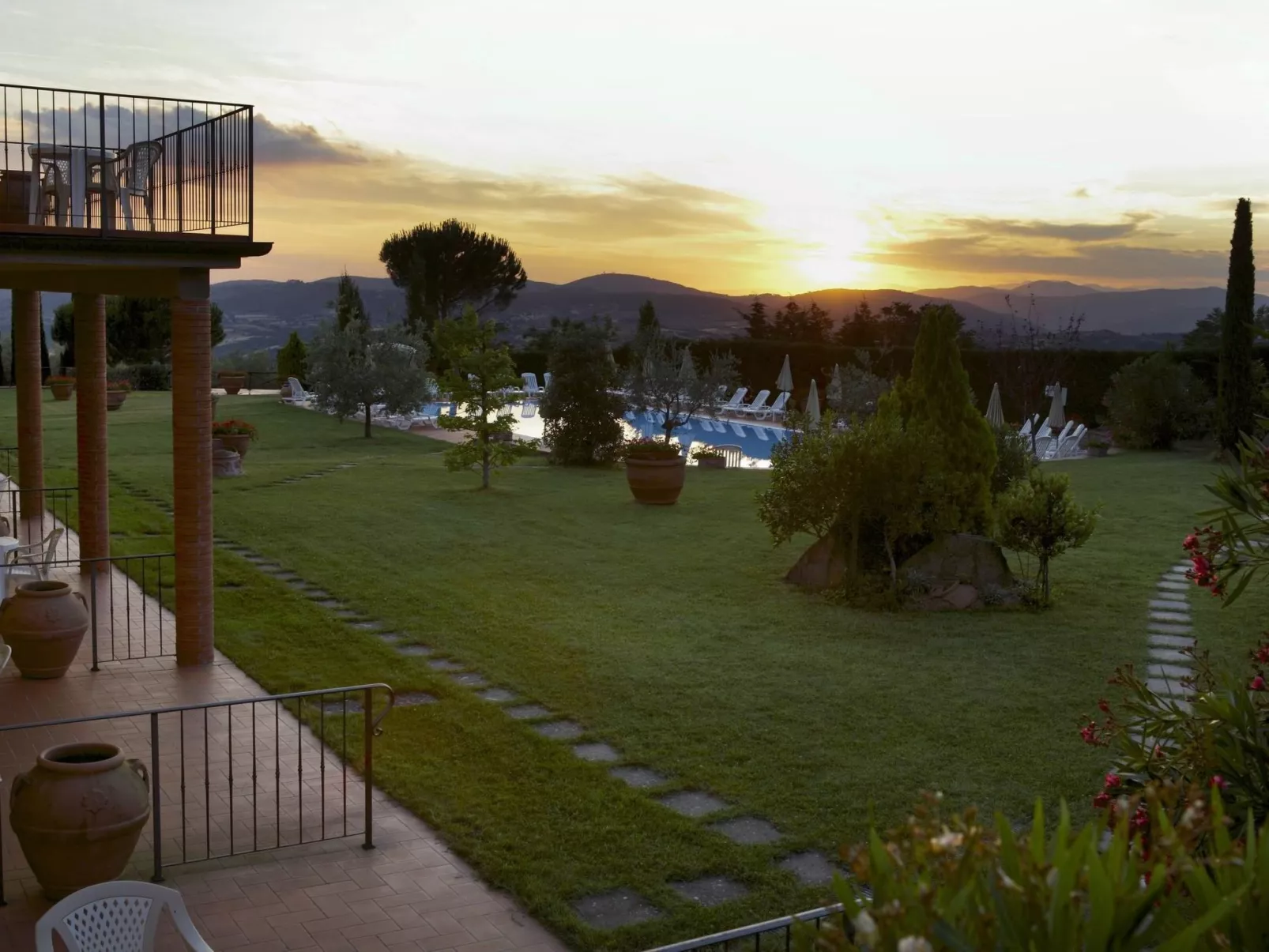 Unterkunft für 5 Personen, auf einem Bauernhof mit Schwimmbad-Image-tags.info