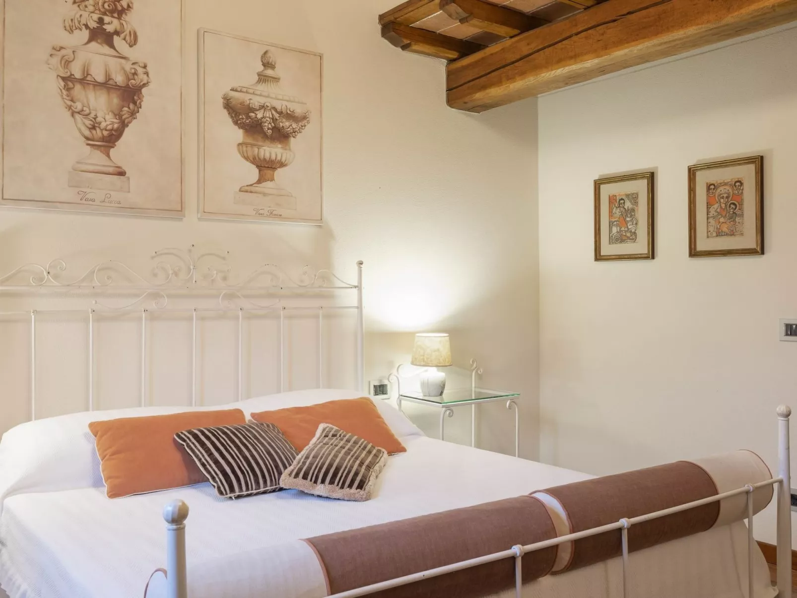 Ferienvilla 'Casa Rossa' mit privatem Pool-Image-tags.info