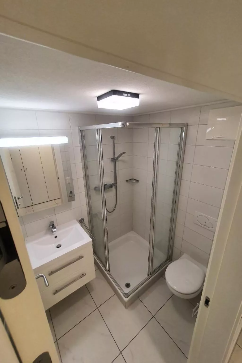 Süsse Wohnung Apt 106-Binnen