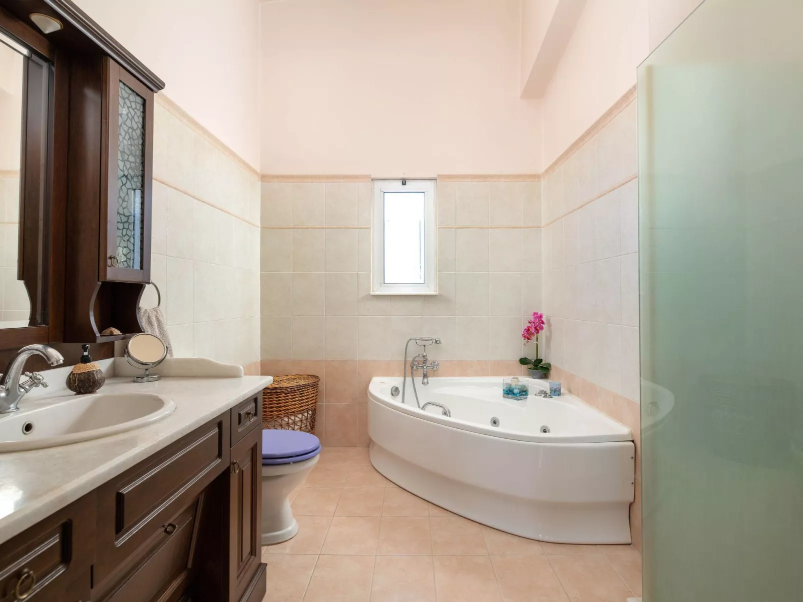 Gemütliche Villa Zenia in Damatria-Image-tags.info