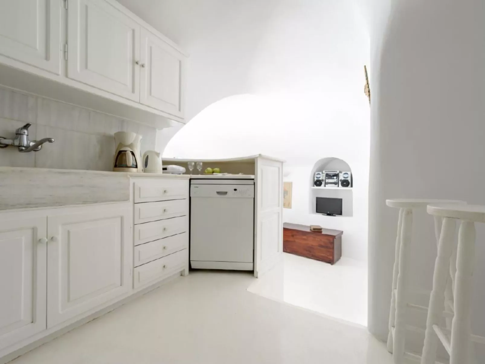 Charaktervolle Villa mit Tauchbecken und fantastischer Aussicht-Binnen