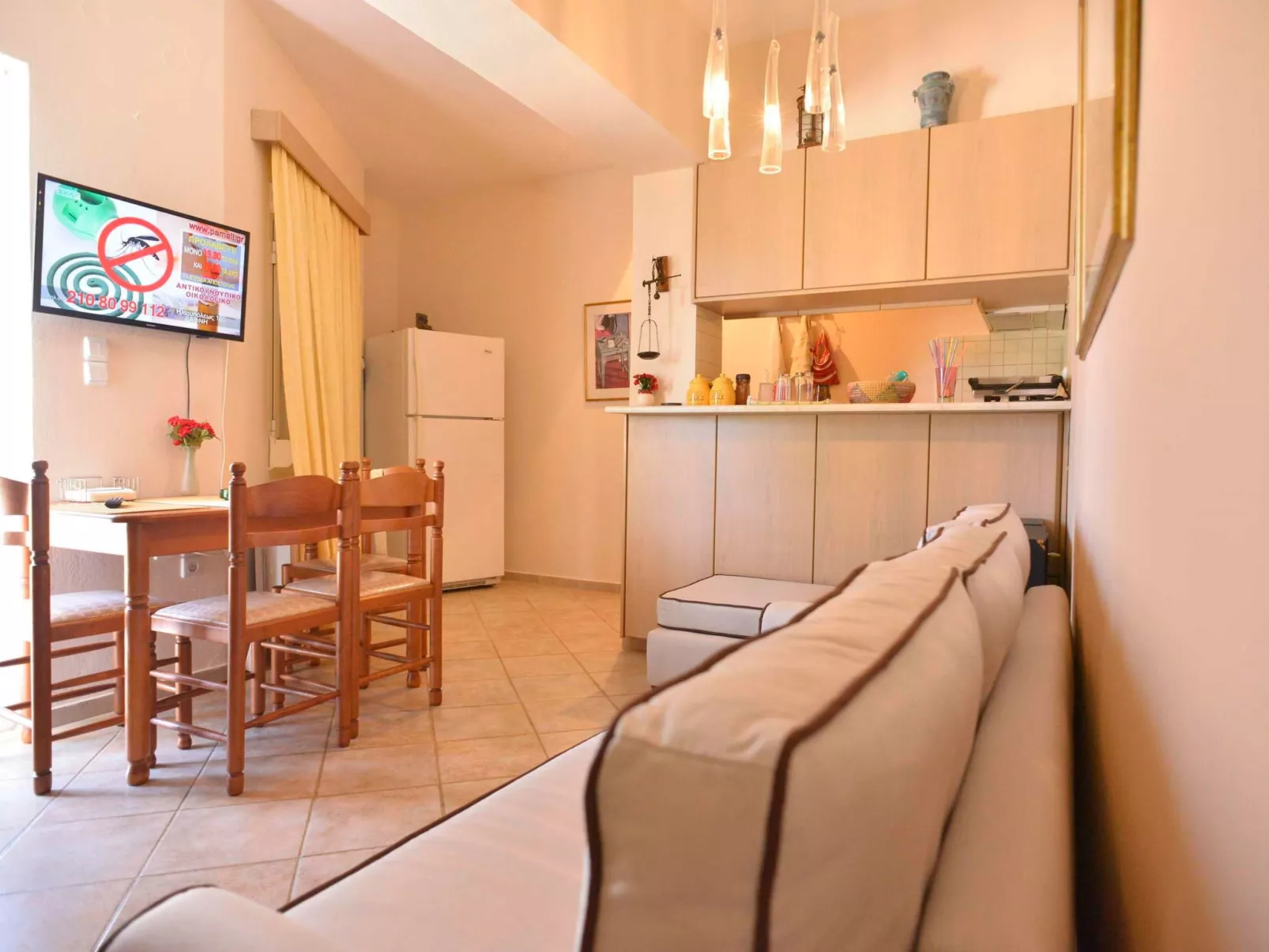 Villa mit Pool, Spielplatz, Pingpong und Grillplatz-Binnen