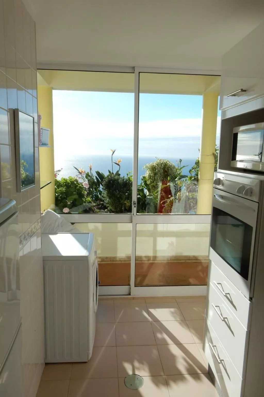 Geräumige Wohnung mit Panoramablick-Binnen