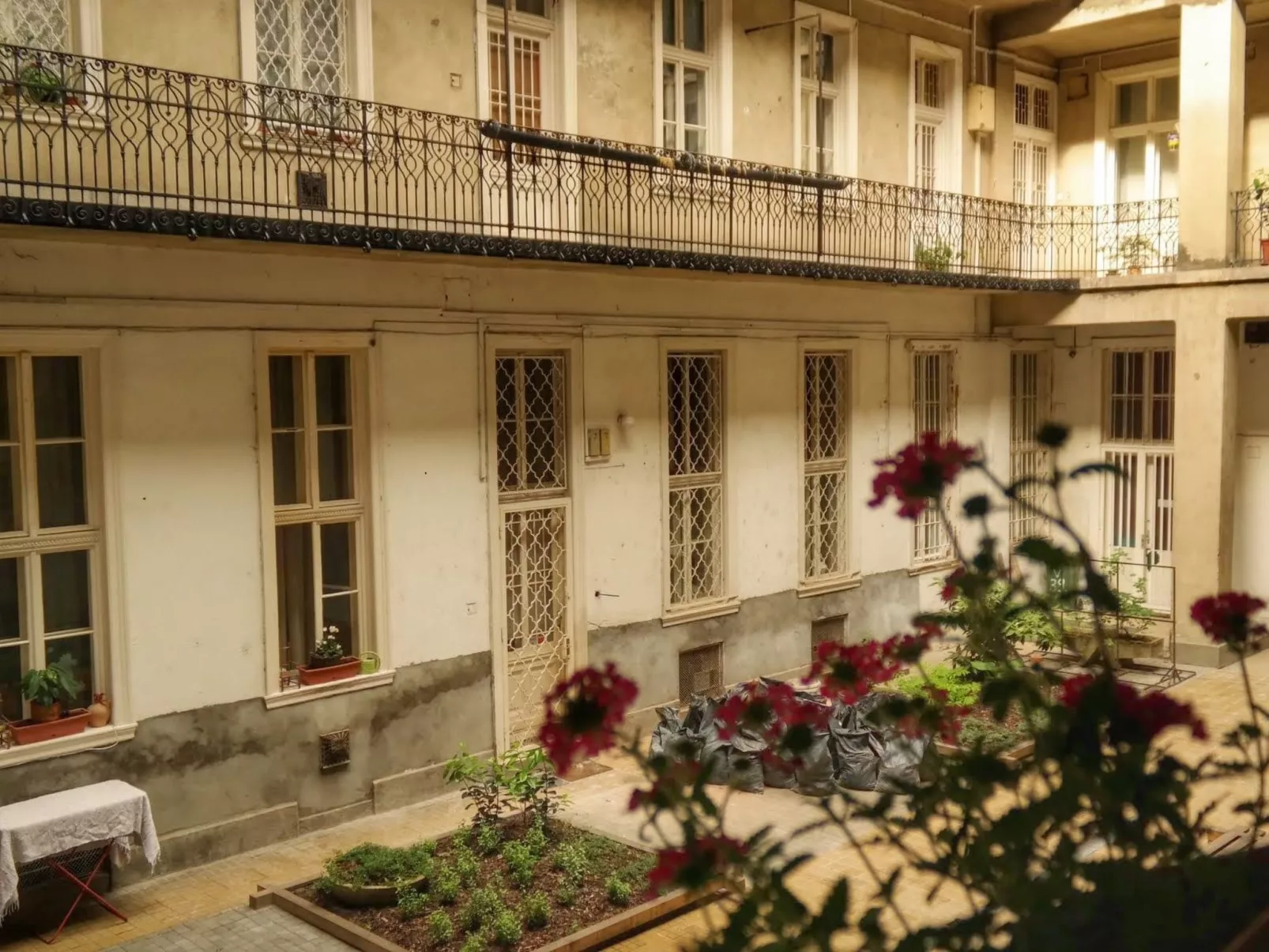 Moderne Ferienwohnung in Ujlipotvaros mit Garten-Binnen