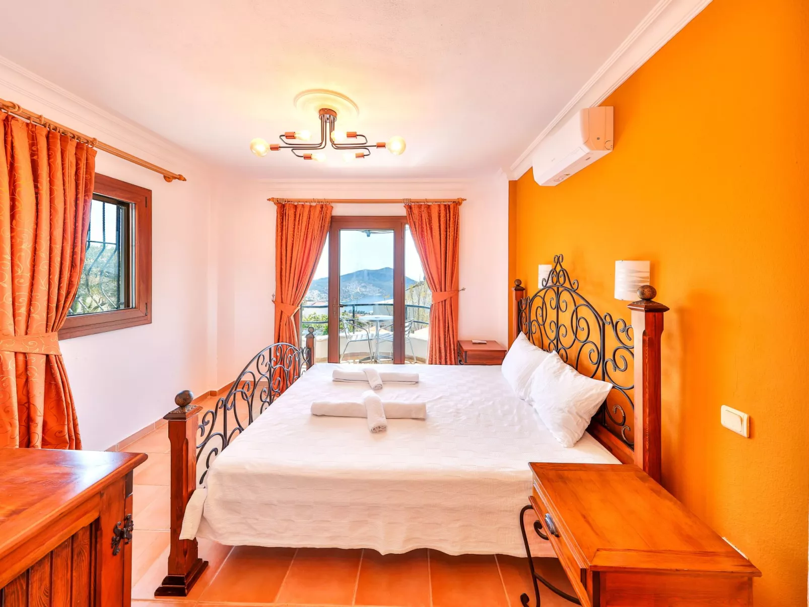 Villa mit Meerblick und privatem Pool-Image-tags.info