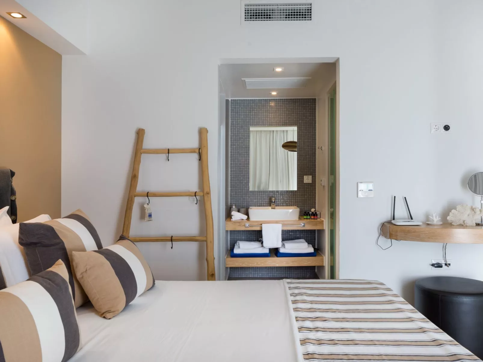 Gut ausgestattete Villa mit Pool und privatem Garten-Binnen