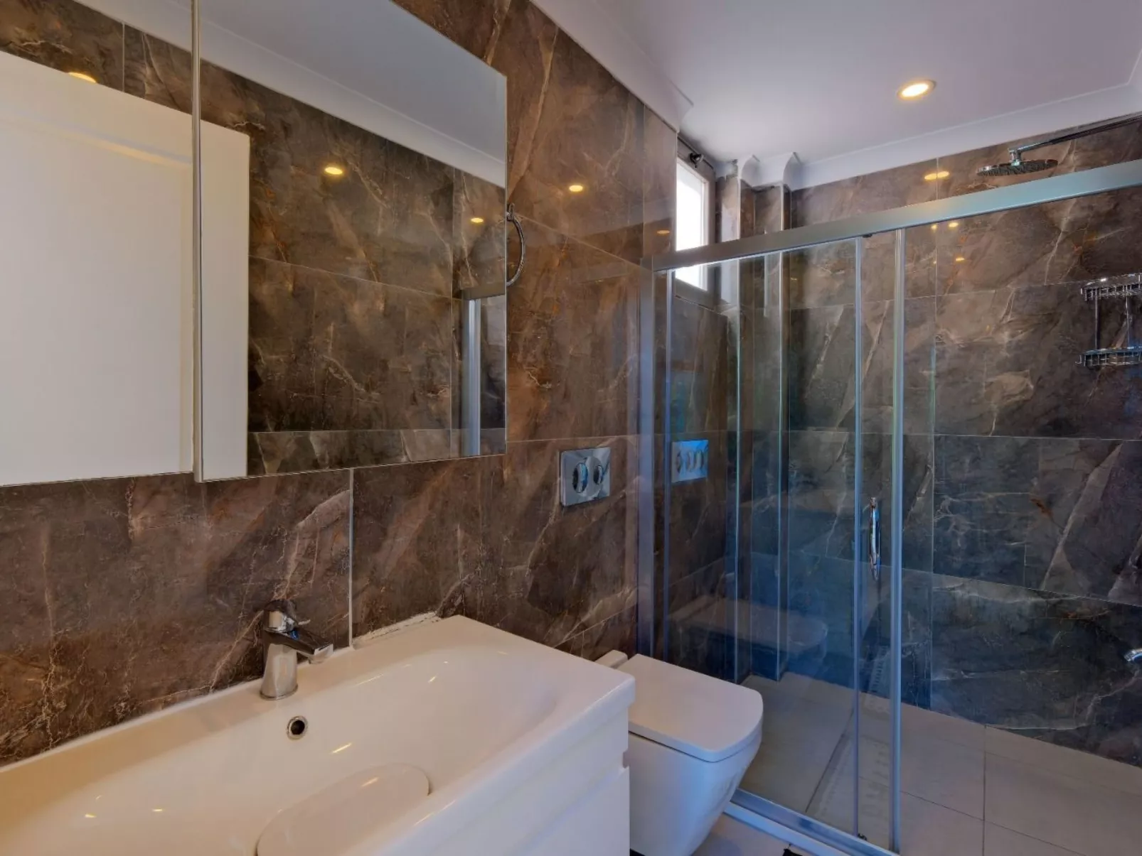 Villa mit unfassbarem Meerblick-Image-tags.info